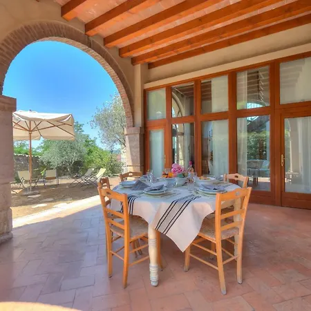 Faccioli Magnolia And Oleandro With Shared Pool - Happy Villa *