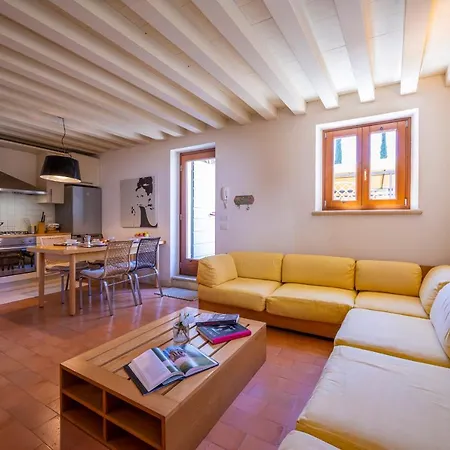 Faccioli Magnolia And Oleandro With Shared Pool - Happy Villa Colognola ai Colli