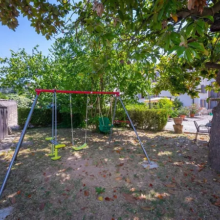 Faccioli Magnolia And Oleandro With Shared Pool - Happy Villa